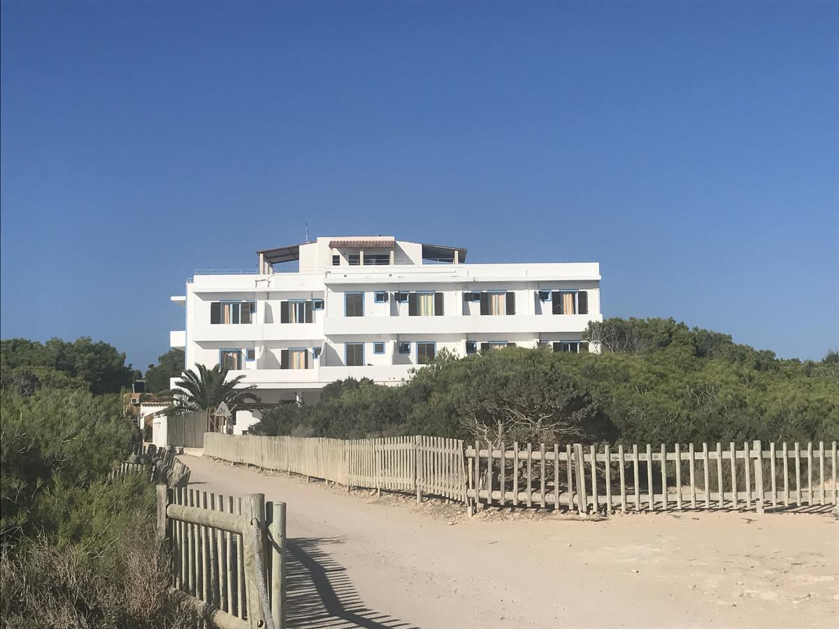 Hostal Santi Es Calo  Ngoại thất bức ảnh