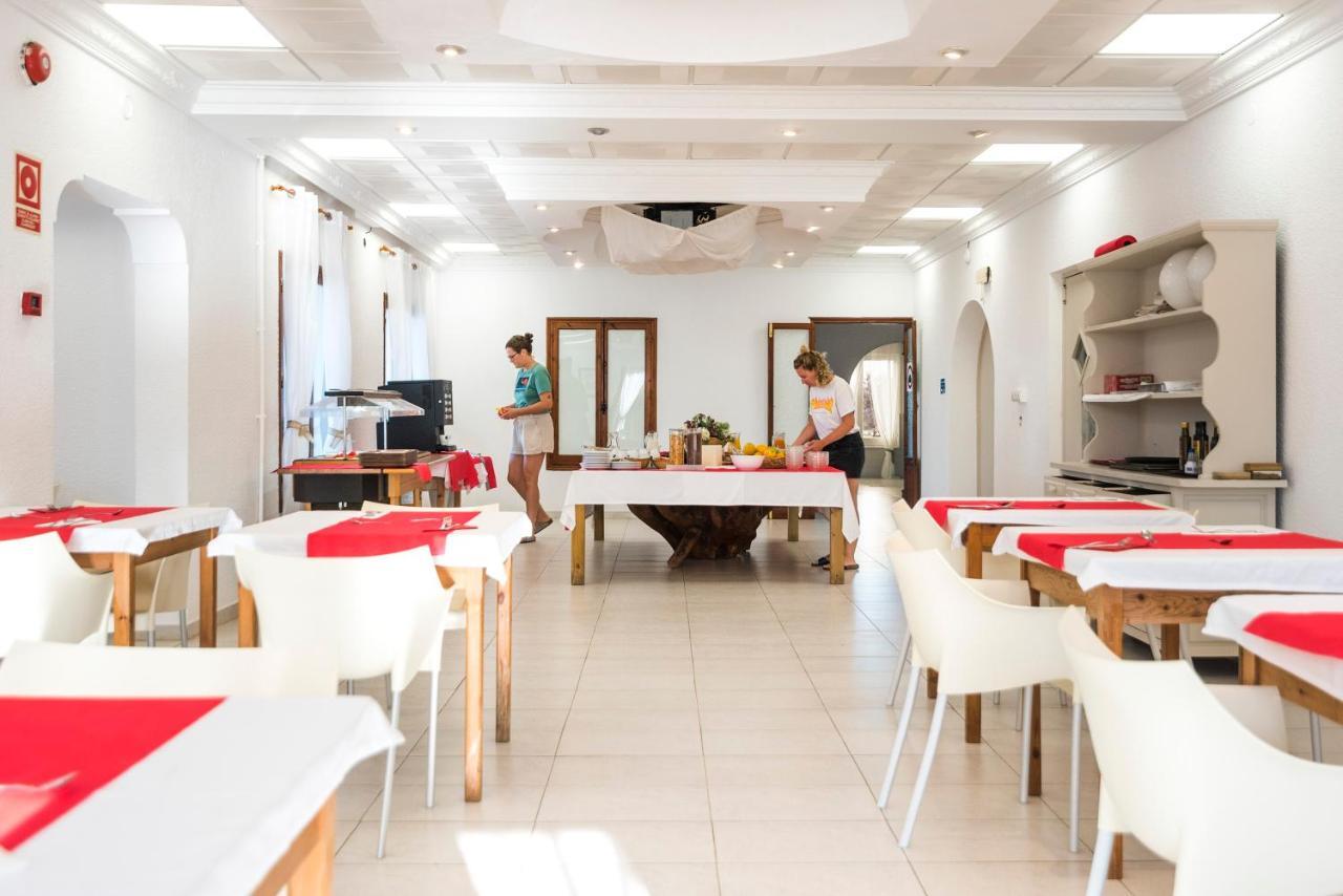 Hostal Santi Es Calo  Ngoại thất bức ảnh